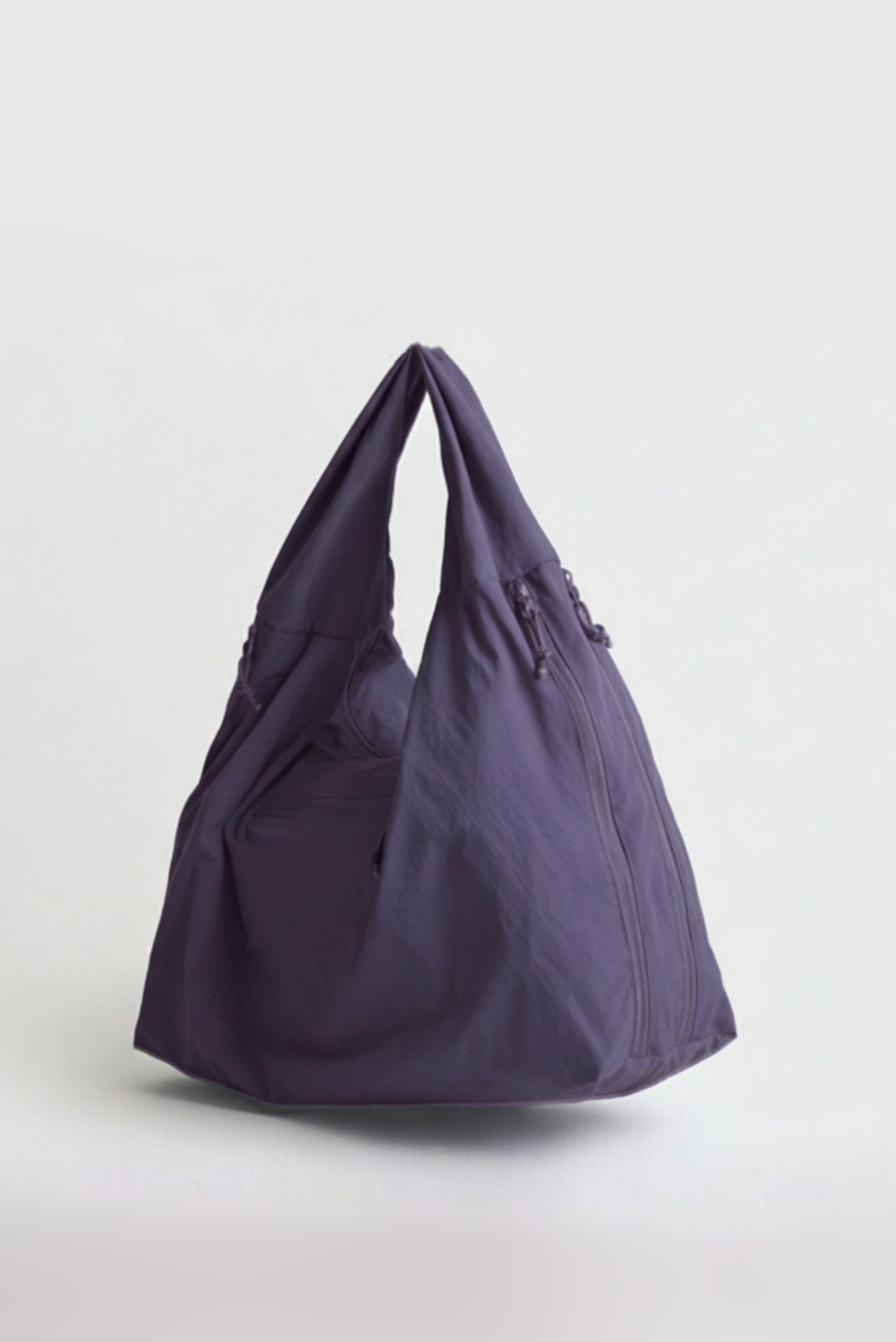 THE CINCO MULTI-POCKET TOTE BAG (PLUM)