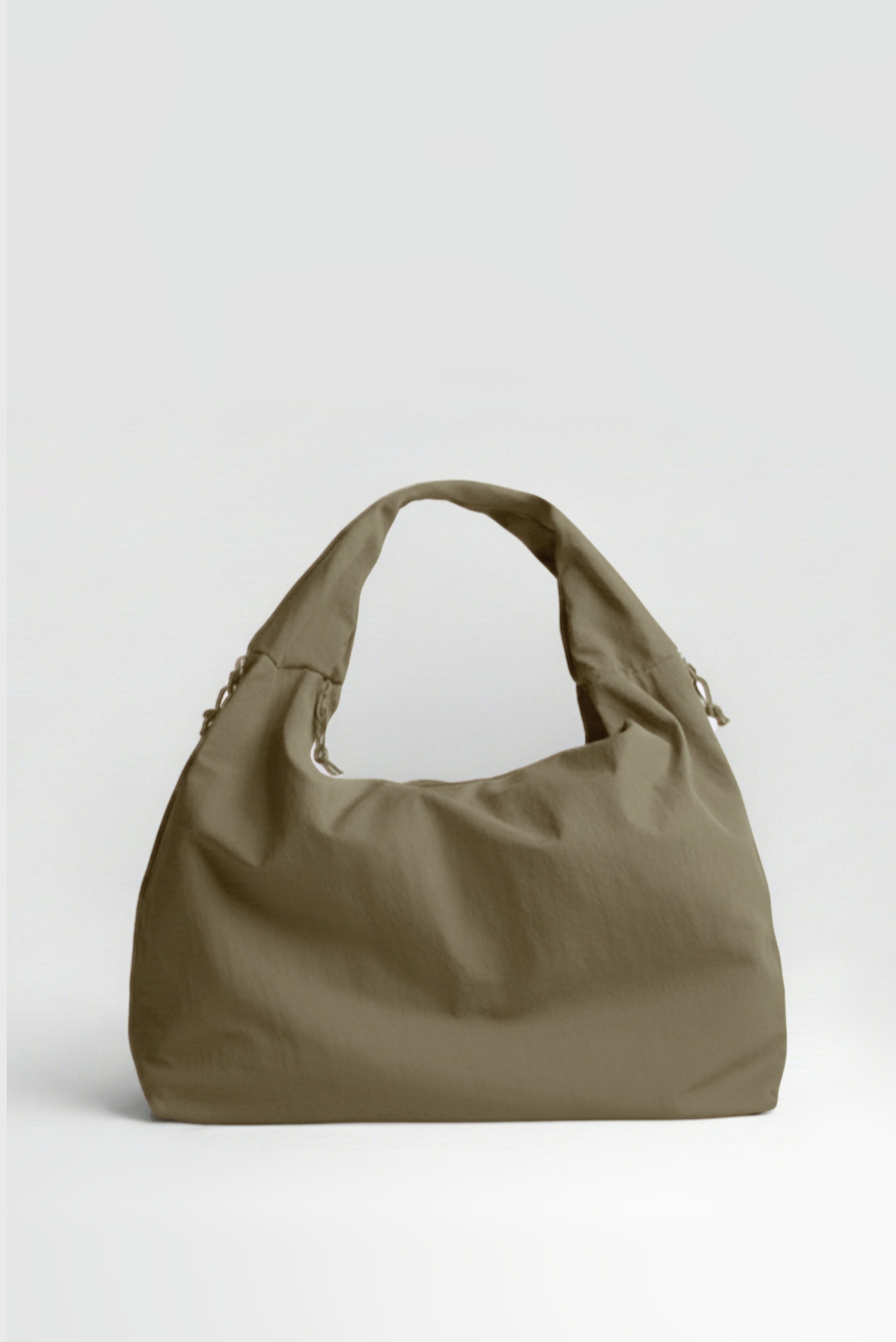 THE CINCO MULTI-POCKET TOTE BAG (KHAKI)